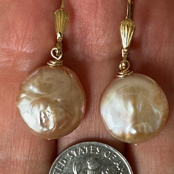 13.7mm NATURAL Color Coin Pearl 14K Yellow Gold Filled Leverback Earrings - Picture 7 of 8